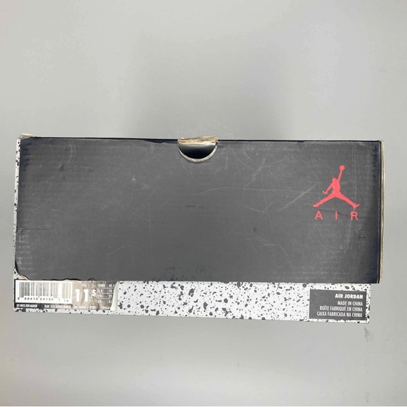 Air Jordan 6 Retro 'Maroon' (2015)

Size 11.5 - Picture 7 of 9